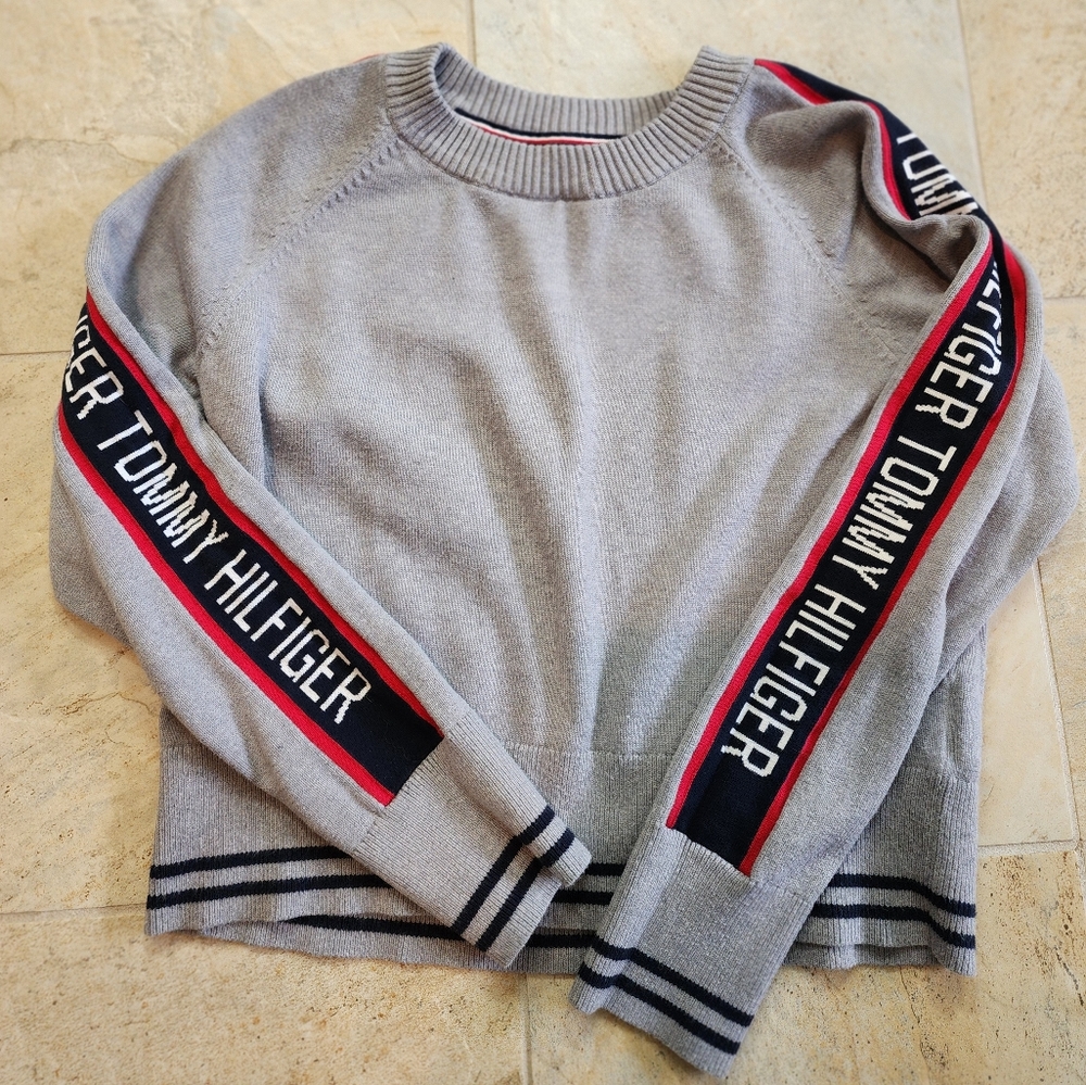 Tommy Hilfiger Ladies Sweater medium